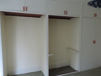 062-FittedCupboards