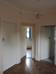 096-Hall