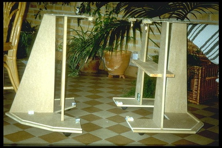 Frame for the base split