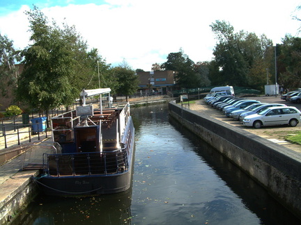 Barge