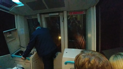 DLR arriving