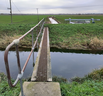Narrow bridge