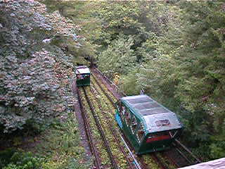 18-CliffRailway